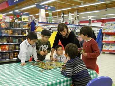 http://www.jugamostodos.org/images/stories/Juegos/JuegosEspana/GalileoNenos/Taller_6.JPG