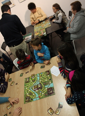 http://www.jugamostodos.org/images/stories/Juegos/JuegosEspana/GalileoNenos/Taller_7.jpg