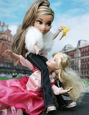 Bratz vs Barbie Bratz vs Barbie